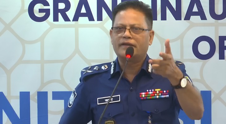 সরকার অনুমতি দিলে ক্রসফায়ার করতেও পিছপা হবে না পুলিশ : আইজিপি